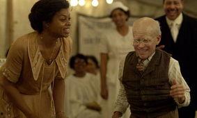 本杰明巴顿在线观看,逆生长传奇,穿越时光的奇幻之旅 第2张 本杰明巴顿在线观看,逆生长传奇,穿越时光的奇幻之旅 第2张