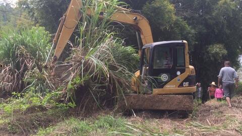 重庆挖挖机爆料事件视频  第3张